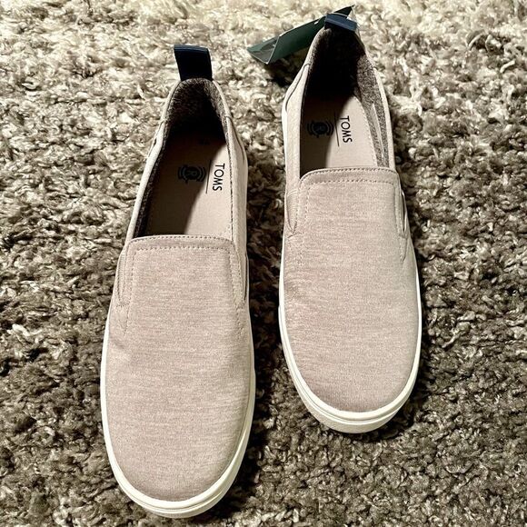 NWT TOMS Kids Luca Slip-On Sneakers - Picture 1 of 7